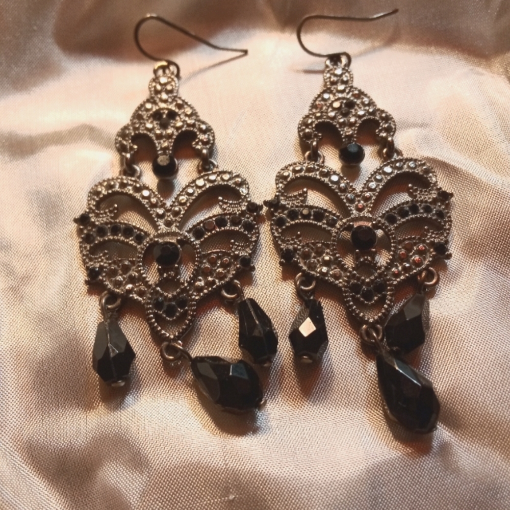 Gothic Filigree Chandelier Earrings – Black Bead Dangles